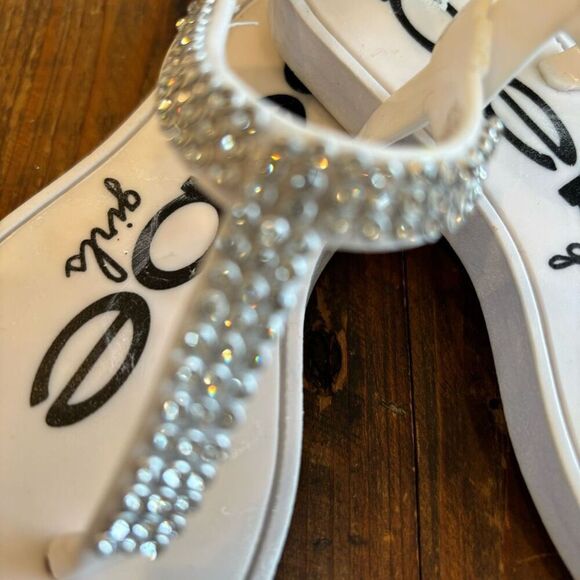 Bebe White Jeweled Sandals Size L 9/10 Kids - Picture 3 of 10